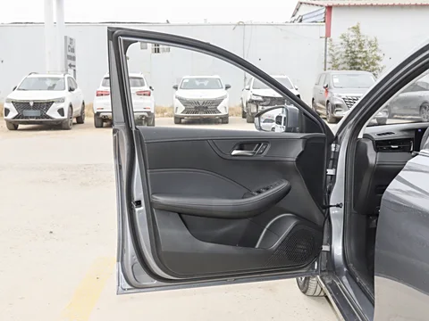 Used Roewe i5 by SAIC Motor: A Reliable and Affordable Sedan