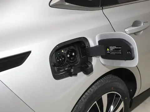 Changan's Third-Generation Yidong PHEV: A Leap in Plug-In Hybrid Technology