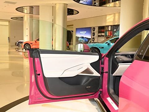 Xiaomi SU7: Revolutionizing Electric Vehicles with Unmatched Performance and Technology