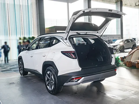 Hyundai Tucson: The Perfect Blend of Style, Comfort, and Advanced Technology