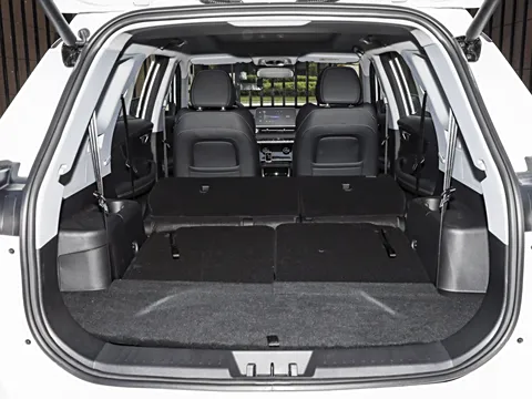 Chery Tiggo 8: The Ultimate Family SUV with Cutting-Edge Features and Unmatched Comfort