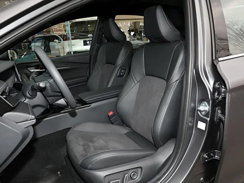 Toyota Camry for Export – Affordable, Reliable, and Fuel-Efficient Sedan