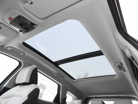 Kia Sportage – The Stylish and Advanced Compact SUV for Every Adventure
