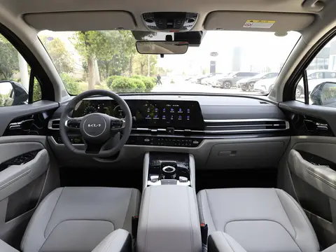 Kia Sportage – The Stylish and Advanced Compact SUV for Every Adventure