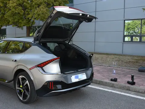 Kia EV6 GT-Line Electric Crossover - 310-Mile Range