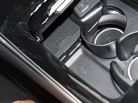 2025 Mercedes-Benz GLC 300 4MATIC SUV – Redesigned Luxury Interior