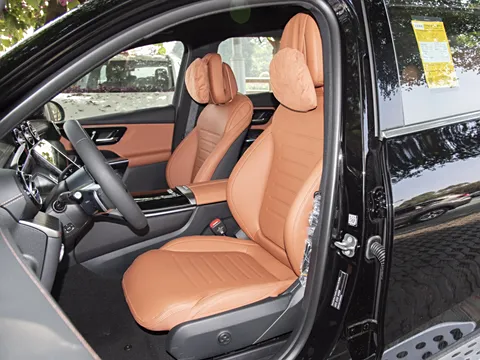 2025 Mercedes-Benz GLC 300 4MATIC SUV – Redesigned Luxury Interior