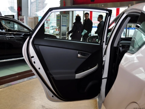 Toyota Prius – The Iconic Hybrid Car for Eco-Conscious Drivers