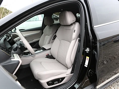  2025 BYD Han EV