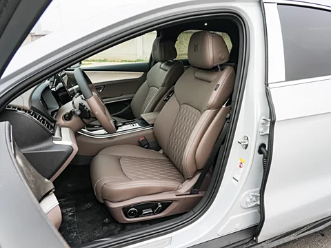  2025 BYD Han DM-i