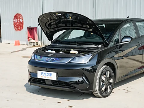  Compact electric vehicle 2025
