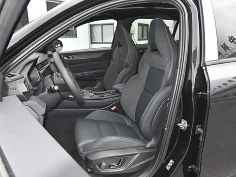  Used Lynk & Co 01