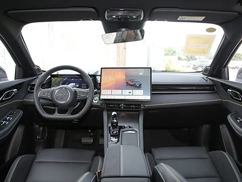  Used Lynk & Co 03