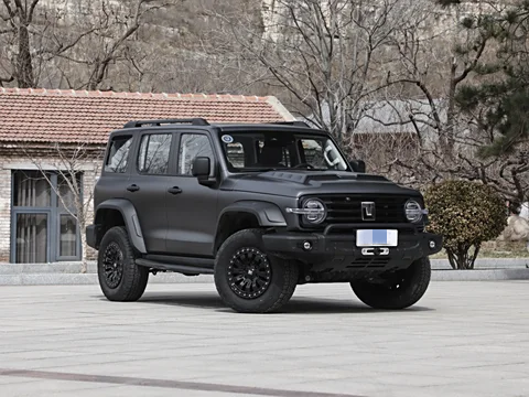 Tank 300 SUV
