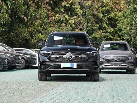 2025 Mercedes GLC 300