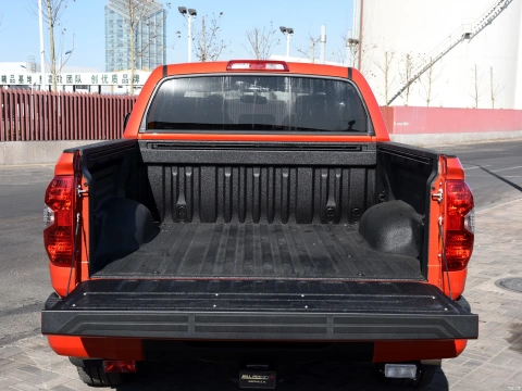 Toyota Tundra