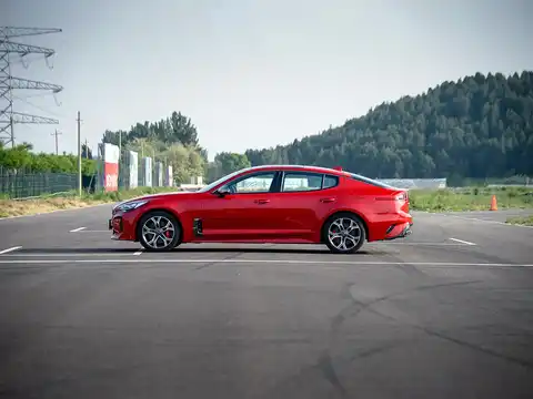 Kia Stinger export