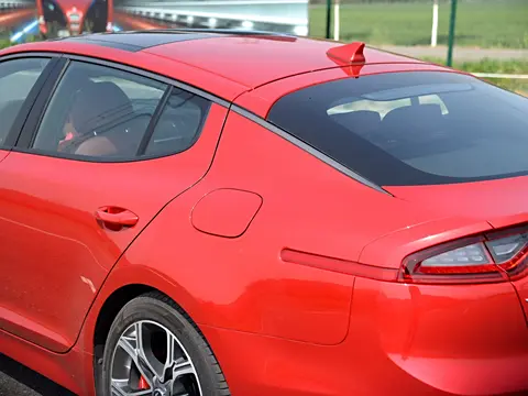 Kia Stinger export