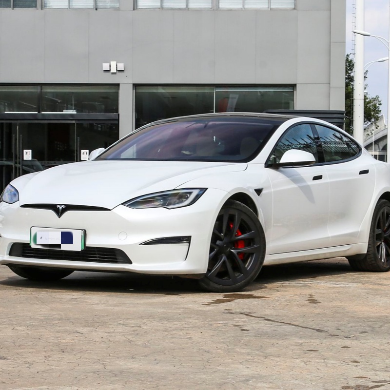 The Tesla Model S Plaid redefines electric performance as the world's fastest production sedan, delivering 1020HP and 0-60mph acceleration in just 1.99 seconds. This cutting-edge EV combines supercar 