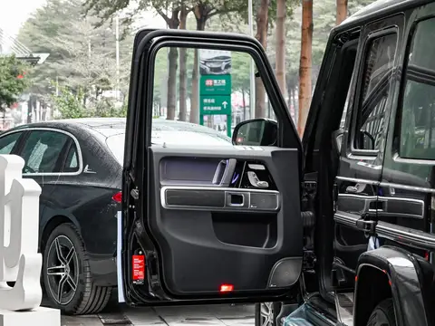 Mercedes G-Class export