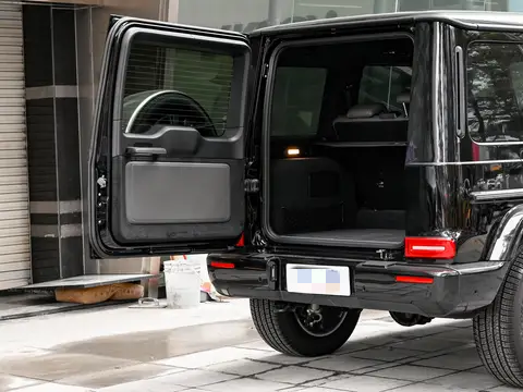 Mercedes G-Class export