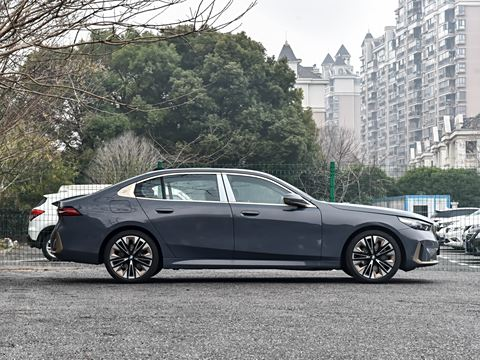 BMW 5 Series export